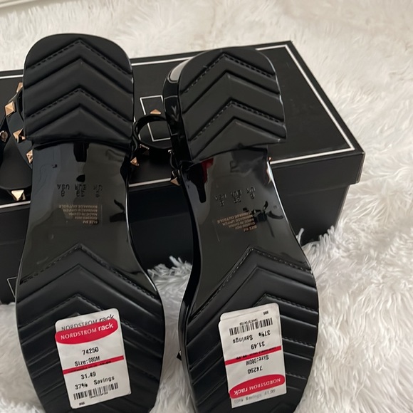 MIA-summer, gel sandals, black with studs! Size 8 - Picture 5 of 5